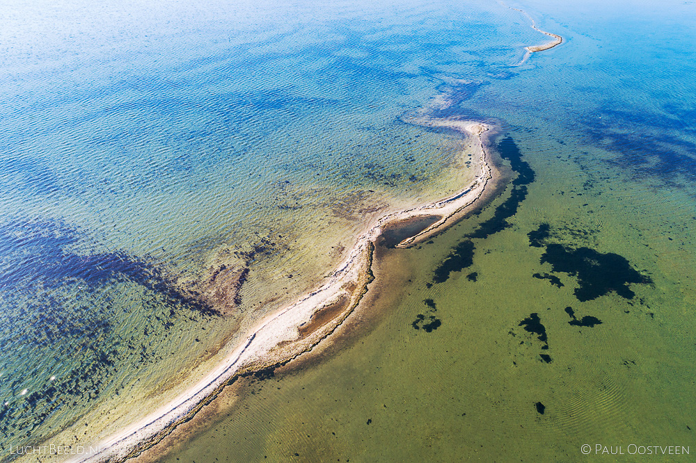 Luchtfoto van de Springersgors in de Grevelingen (Grevelingenmeer). Gemaakt met een camera drone door Paul Oostveen.