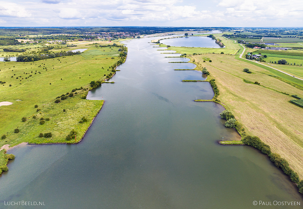 Rivier de Nederrijn tussen Amerongen en Eck en Wiel (Rijn)